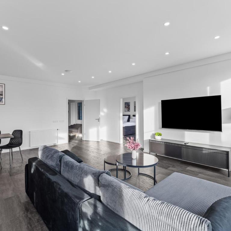 Illler Homes Memmingen Moderne Fewos für bis zu 7 Pers mit Küche & Parkplätzen, teilweise mit Terrasse - Apartment mit 2 Schlafzimmern - 21