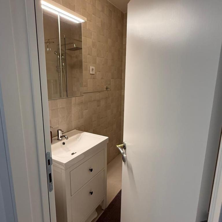 GardosHouse Apt 2 - One-Bedroom Apartment - 4