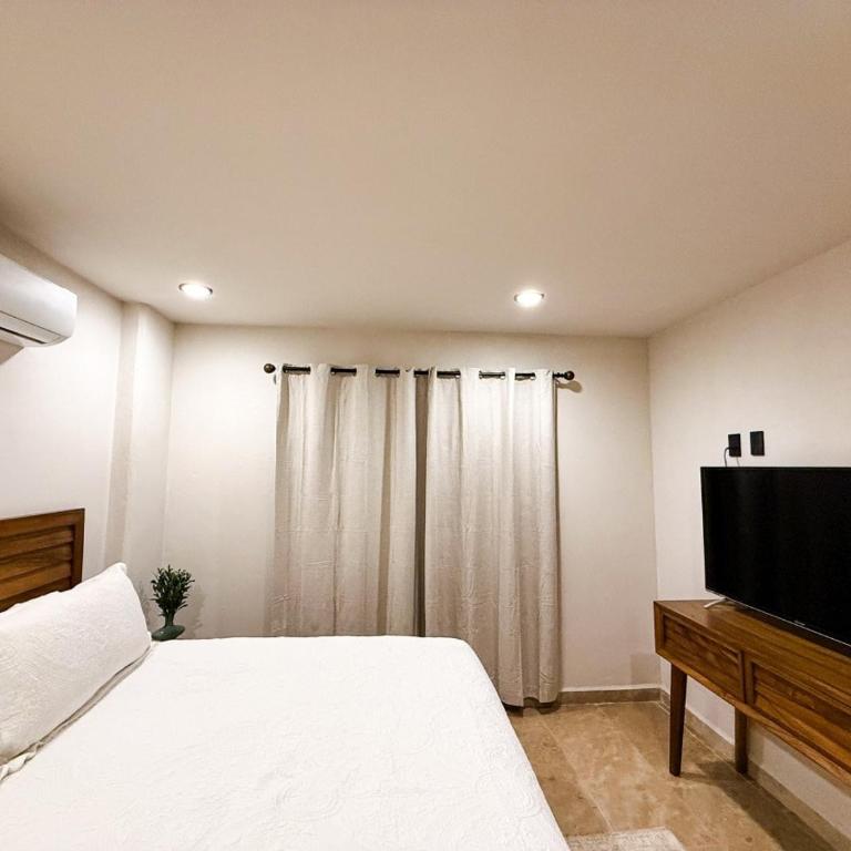 Historic Center with Pool, Gym & Cowork - Two-Bedroom Apartment - 17