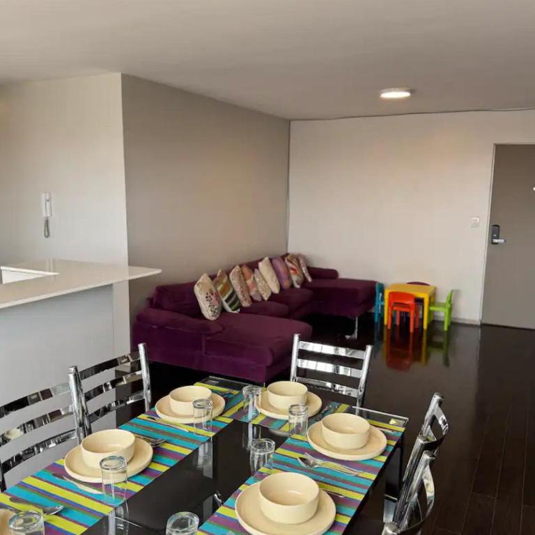 Purple Stylish Apartment For Big Families - One-Bedroom Apartment - 13