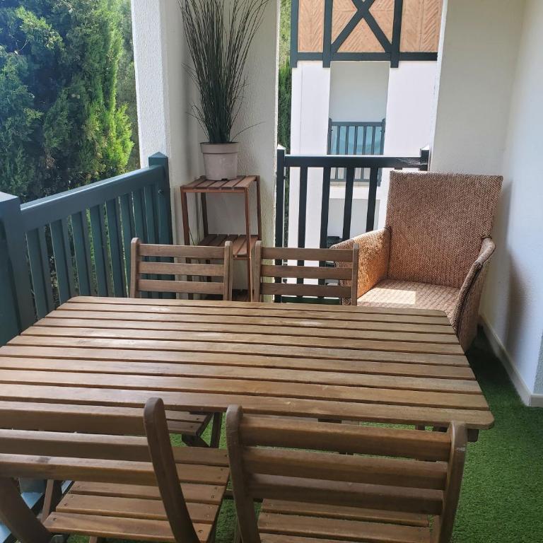 Studio lumineux idéalement situé (golf et plage). - Studio avec Terrasse - 5