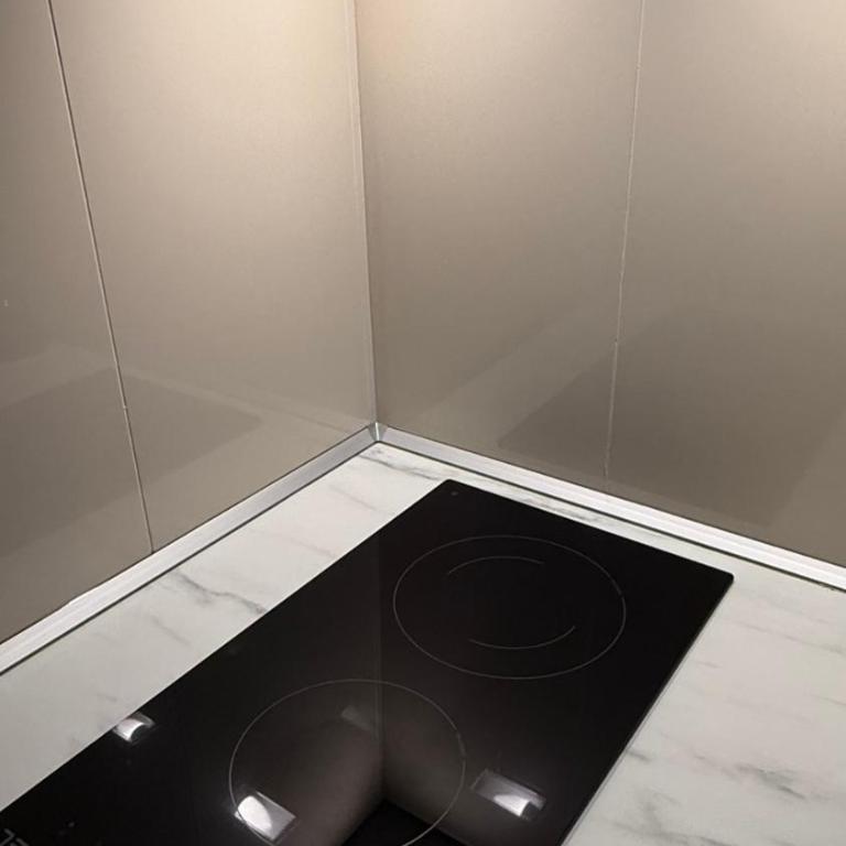 GardosHouse Apt 3 - Studio Apartment with One Double Bed - 9