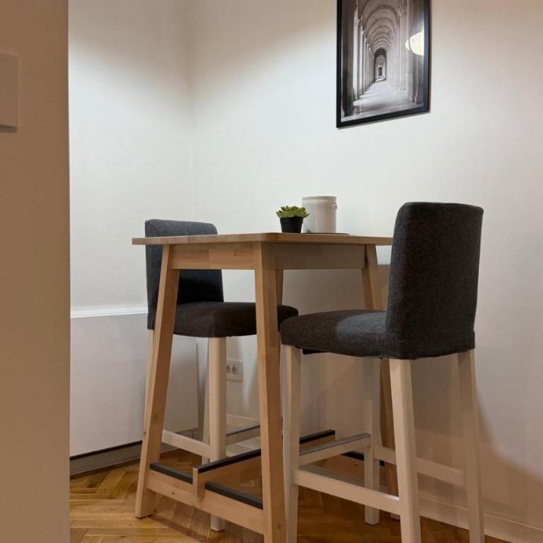 GardosHouse Apt 3 - Studio Apartment with One Double Bed - 10