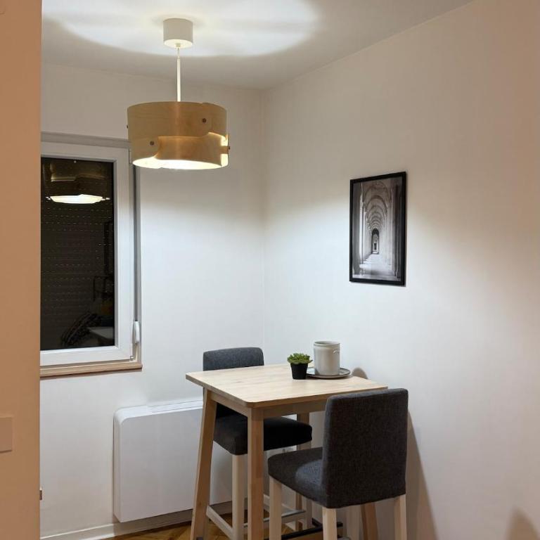 GardosHouse Apt 3 - Studio Apartment with One Double Bed - 12