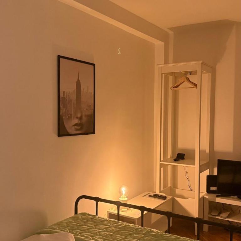 GardosHouse Apt 3 - Studio Apartment with One Double Bed - 13