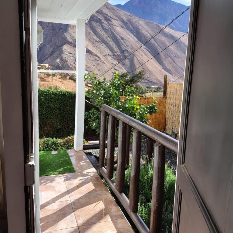 Horcon Valle de elqui Hermosa Cabaña para 2 personas max 3 a 5 minutos del Río , negocio,tour Pisqueras,tour estrellas - Three-Bedroom House - 12