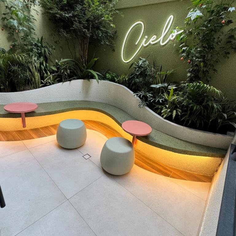 Deluxe Green Suite in Cielo La Carolina - One-Bedroom Apartment - 24