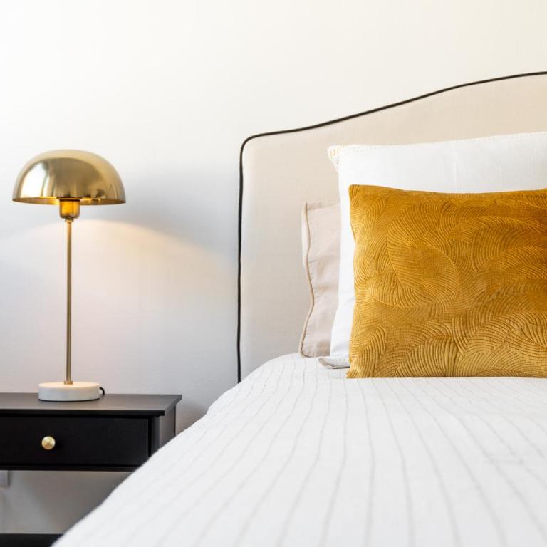 The Novels Suite - Basic Triple Room - 19