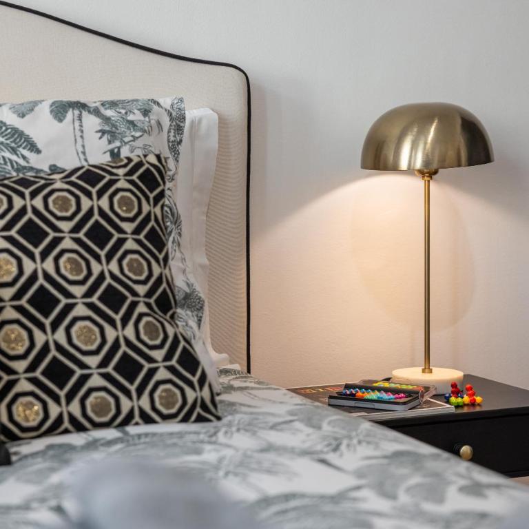 The Novels Suite - Basic Triple Room - 26