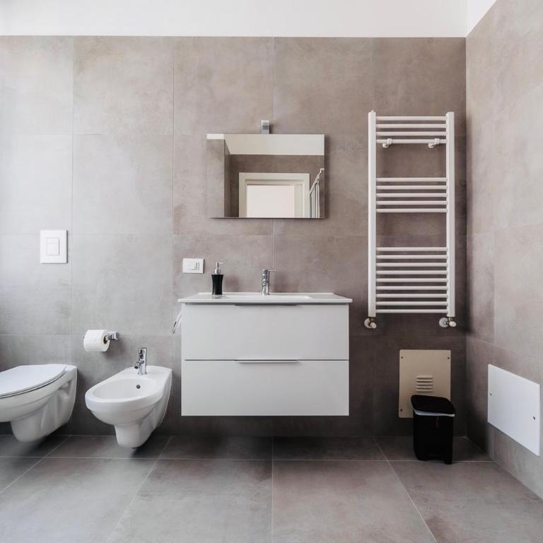 The Novels Suite - Double Room with Private Bathroom - 16