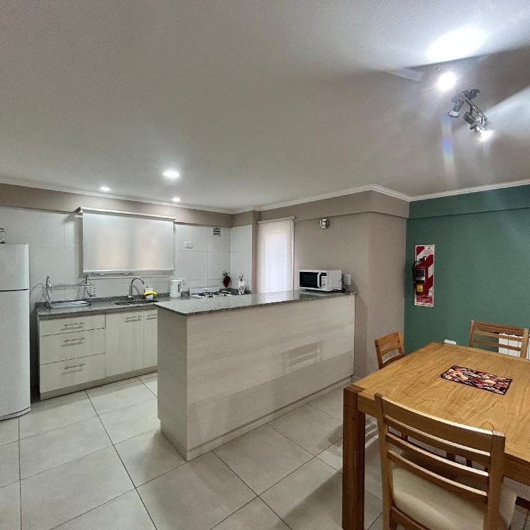 4 Estaciones - Two-Bedroom Apartment with View - 12