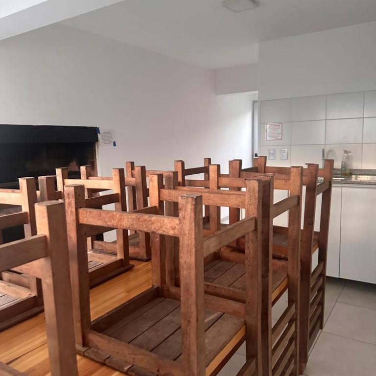 19 y 45 Lp - One-Bedroom Apartment - 24