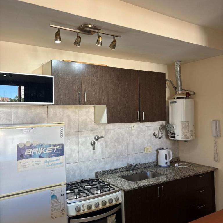 Loft Luminoso - Sanatorio de la mujer! - Apartamento de 1 dormitorio - 4