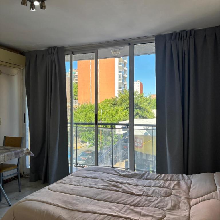 Loft Luminoso - Sanatorio de la mujer! - Apartamento de 1 dormitorio - 1