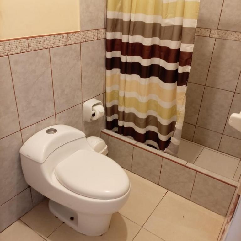 Mary 2 - Habitación Doble con baño privado - 2 camas - 1