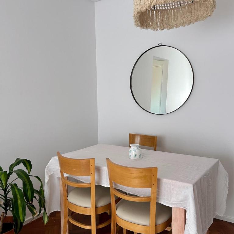 Luminoso semi piso en Belgrano - Apartamento de 1 dormitorio - 2