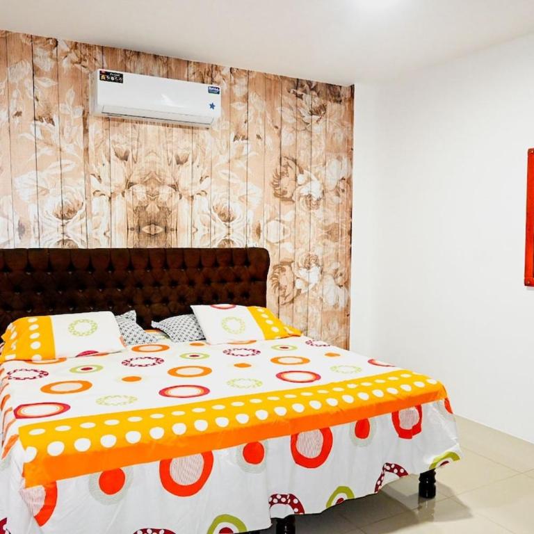 Casa familiar con piscina y zona bbq - Vacation Home - 37
