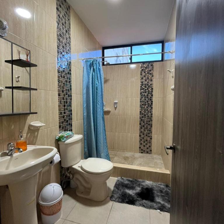 Casa familiar con piscina y zona bbq - Vacation Home - 39