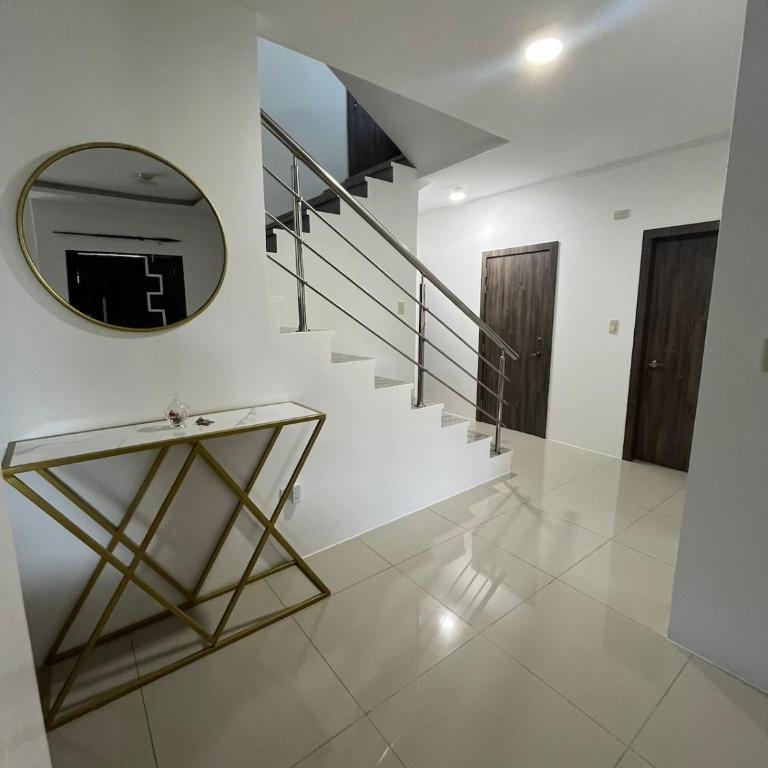 Casa familiar con piscina y zona bbq - Vacation Home - 41
