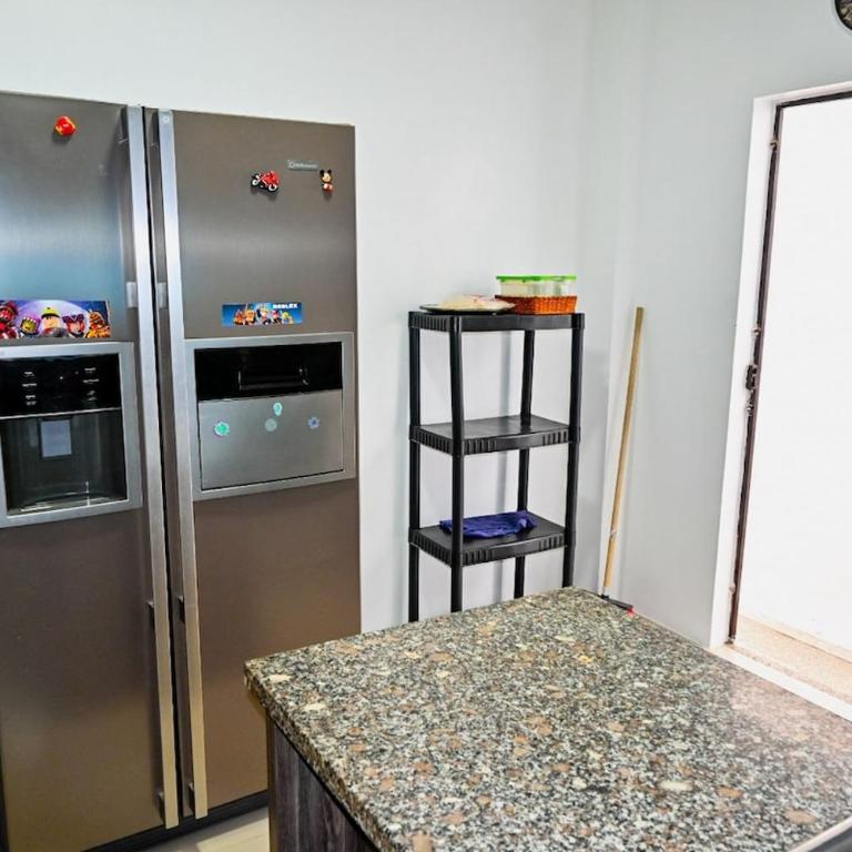Casa familiar con piscina y zona bbq - Vacation Home - 62