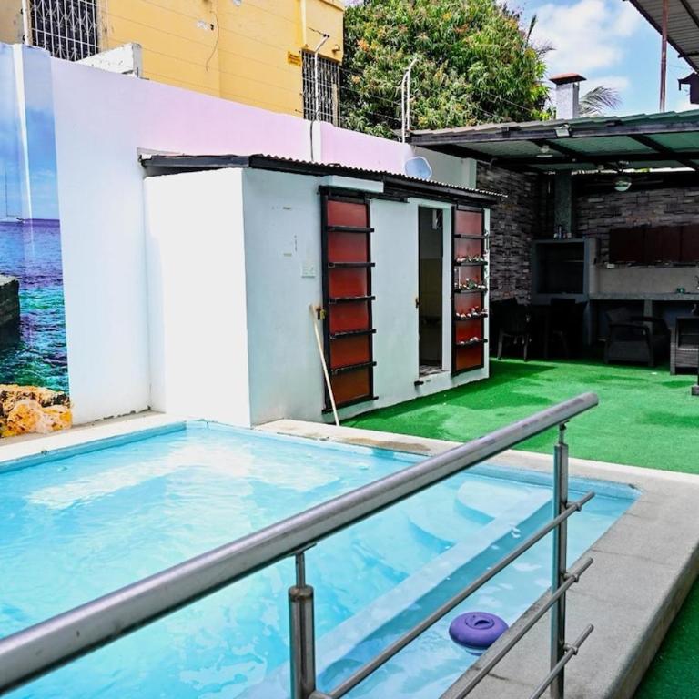 Casa familiar con piscina y zona bbq - Vacation Home - 63