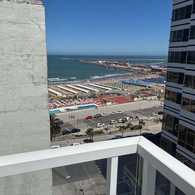 Excelente departamento de 4 ambientes en Playa Grande - Apartamento de 1 dormitorio - 21