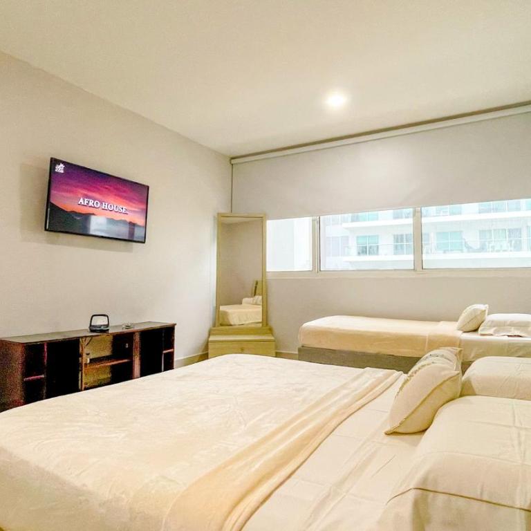Comodos Aptos en Morros3 con salida directa a la playa, piscina & parking - Two-Bedroom Apartment with Balcony - 19