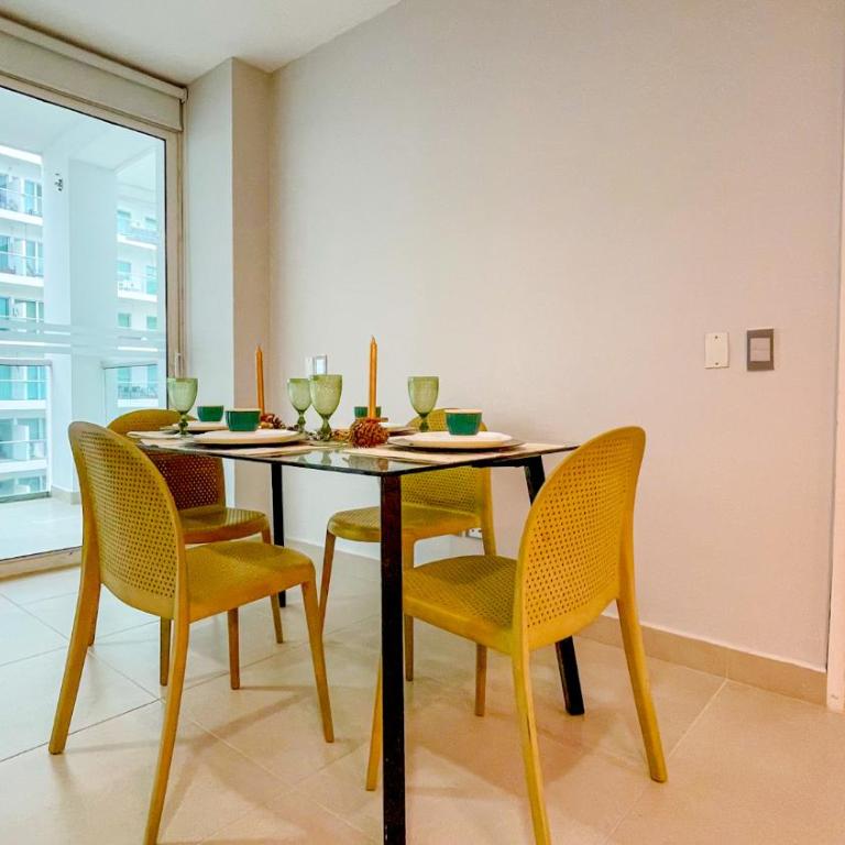 Comodos Aptos en Morros3 con salida directa a la playa, piscina & parking - Two-Bedroom Apartment with Balcony - 28