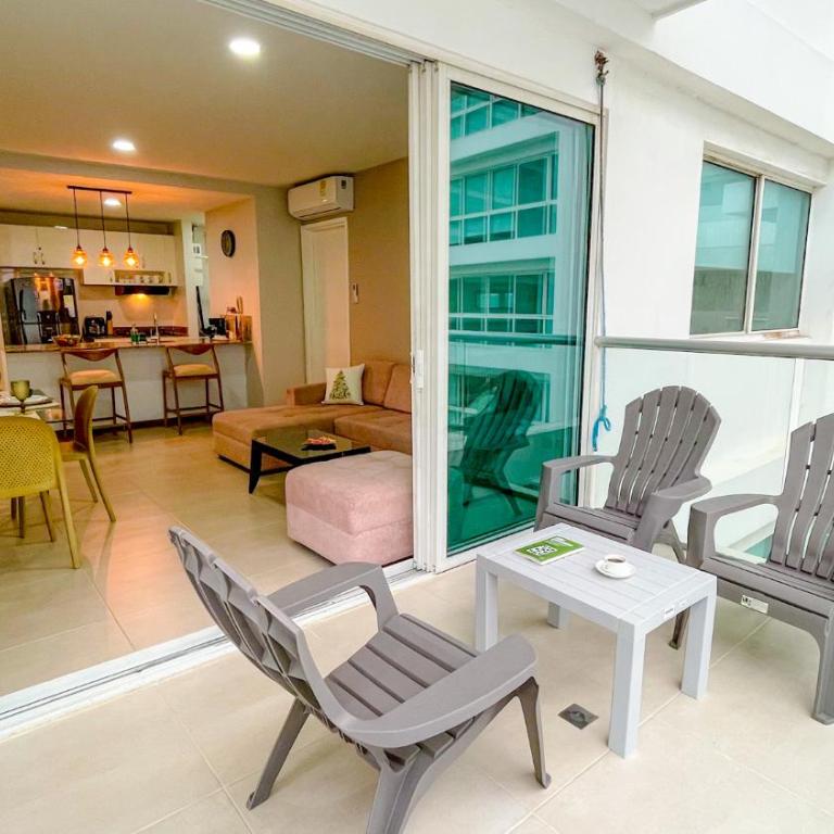 Comodos Aptos en Morros3 con salida directa a la playa, piscina & parking - Two-Bedroom Apartment with Balcony - 30
