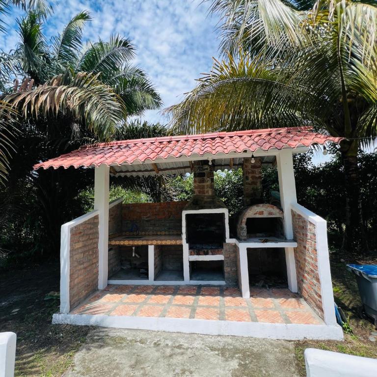 Cojimies Suite - Two-Bedroom Apartment - 14