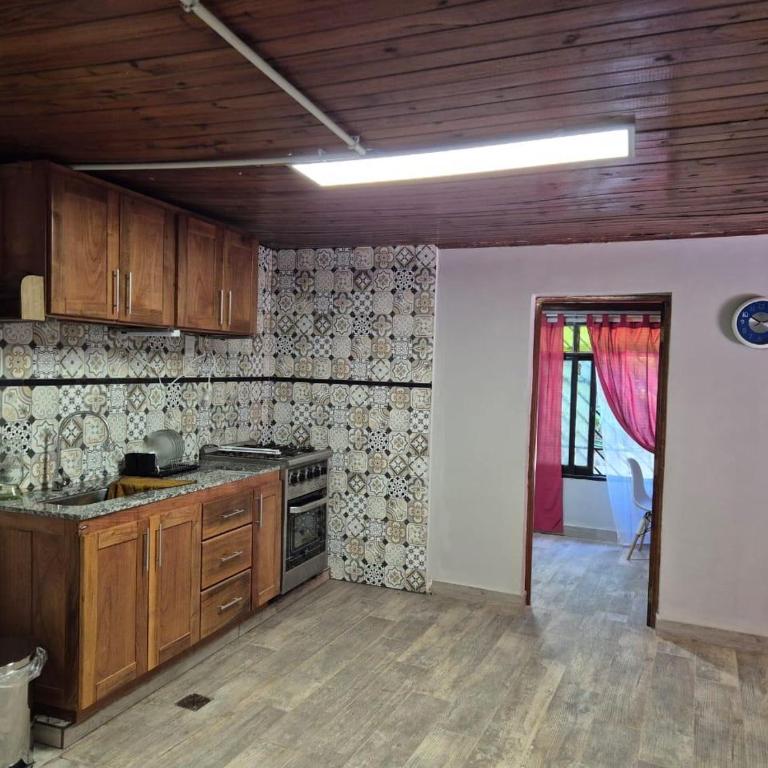 Casa Maipu - Three-Bedroom House - 3
