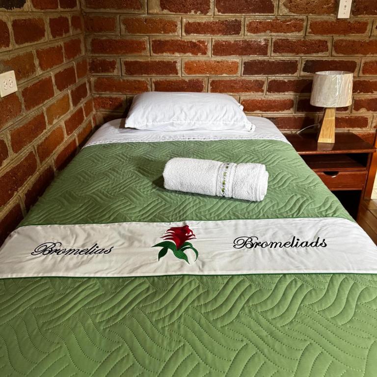 Bromelias - Twin Room - 1