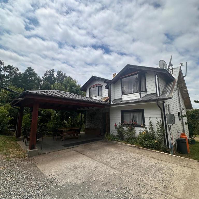 Casa Lican-Ray - Five-Bedroom House - 1