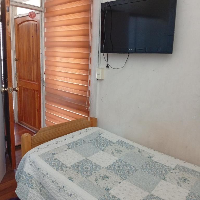 Casa 3 Dormitorios 2 baños - Three-Bedroom House - 4