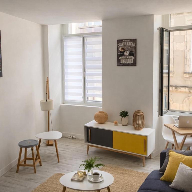 L'Oasis Marin lumineux et cosy à deux pas du vieux marché dans l'hyper centre de La Rochelle avec TV et Wifi - Apartment mit 1 Schlafzimmer - 6