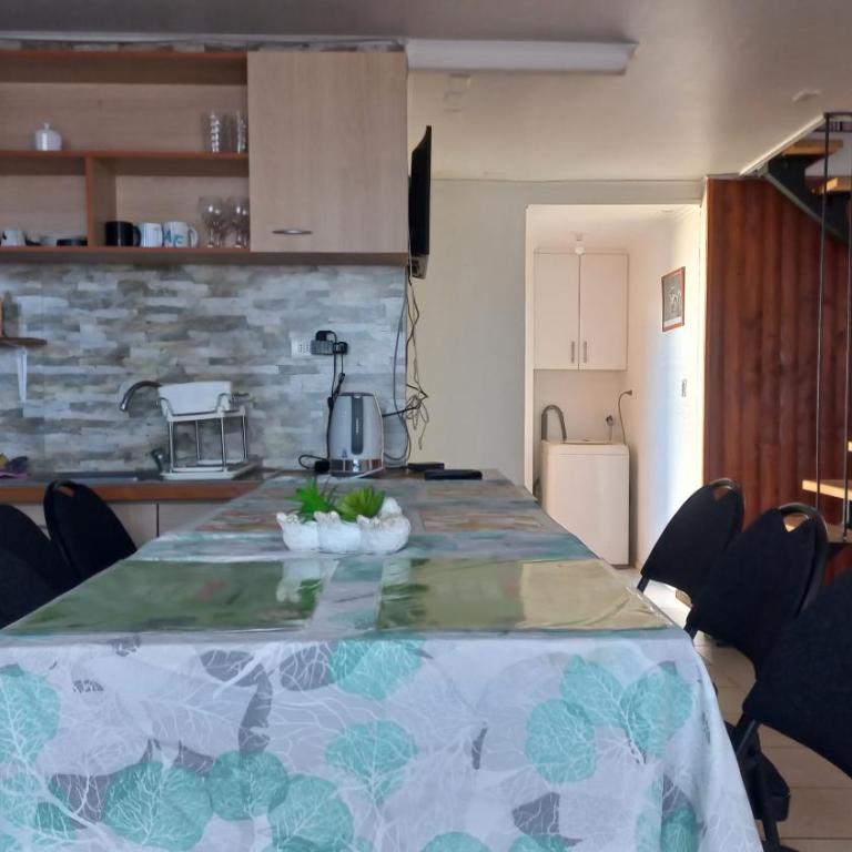 Quimantu - Three-Bedroom House - 6