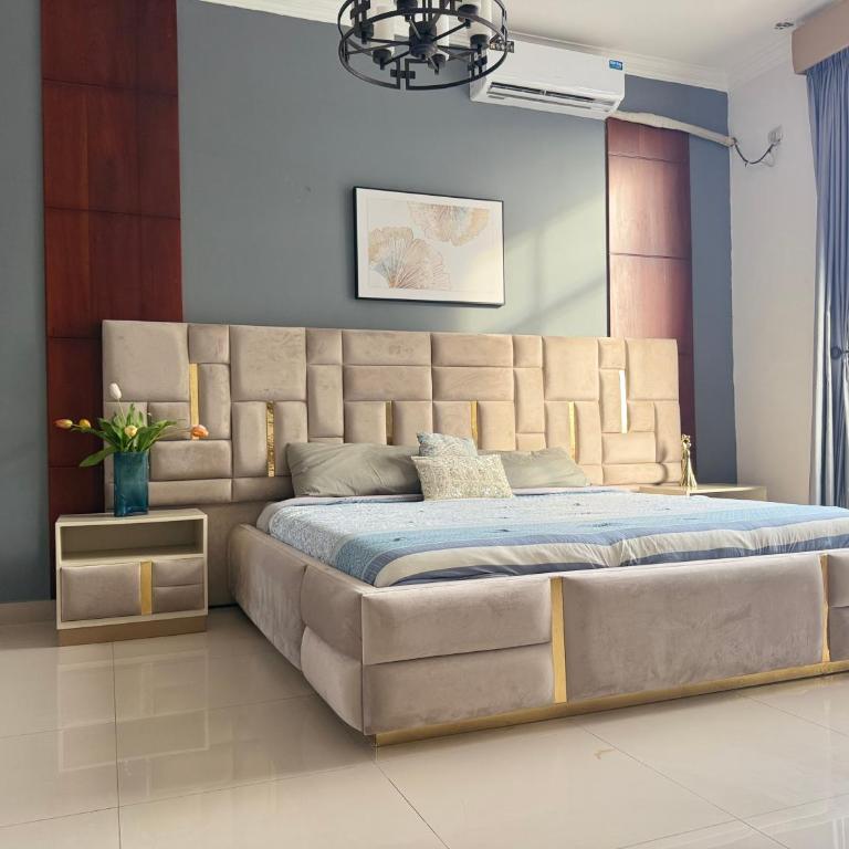 Enchanted Haven - Villa - 6