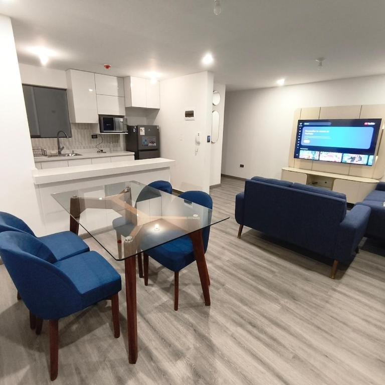 Moderno Departamento de 3 habitaciones y 2 baños a 7 min de plaza de Armas-Umacollo - Three-Bedroom Apartment - 6