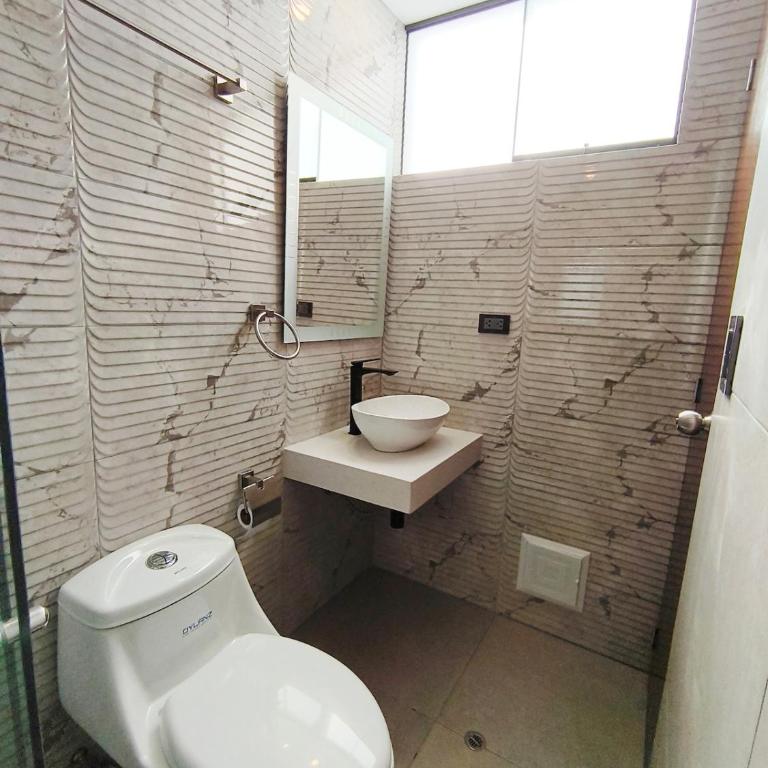 Moderno Departamento de 3 habitaciones y 2 baños a 7 min de plaza de Armas-Umacollo - Three-Bedroom Apartment - 15