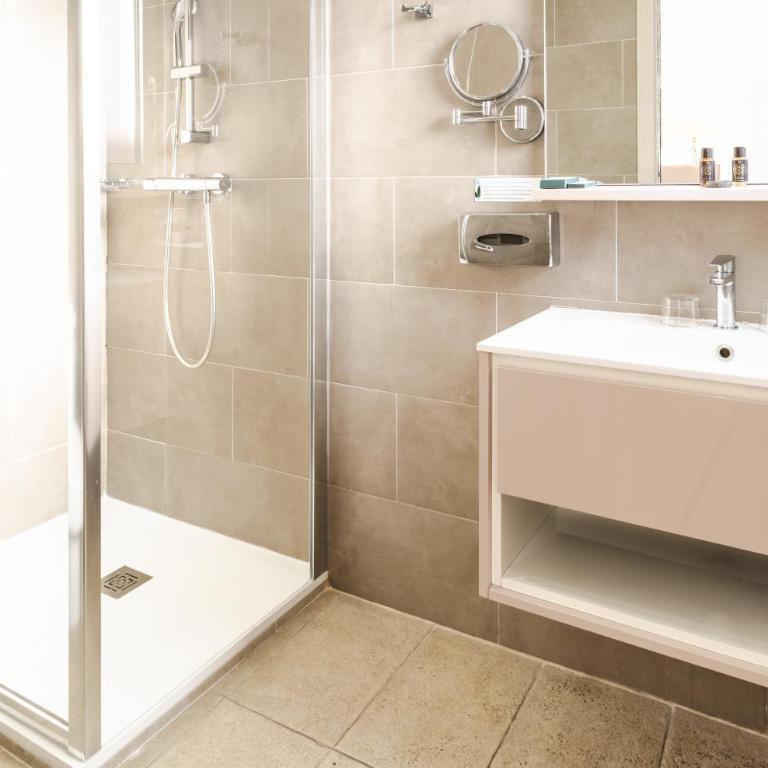Logis Hôtel CasaBella - Standard Doppelzimmer - 4