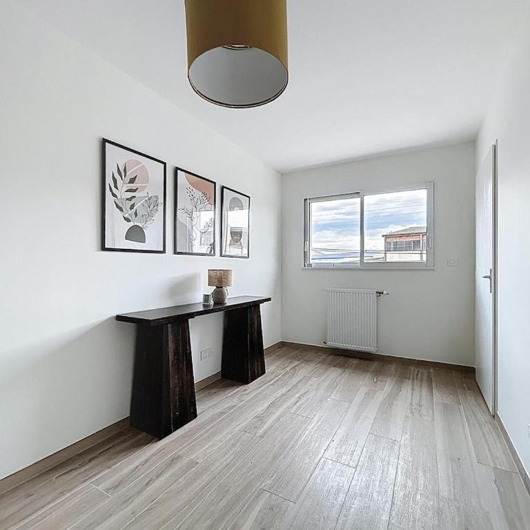 Maison neuve de 4 chambres, calme et lumineuse, en centre-ville - Casa con 4 camere da letto - 6