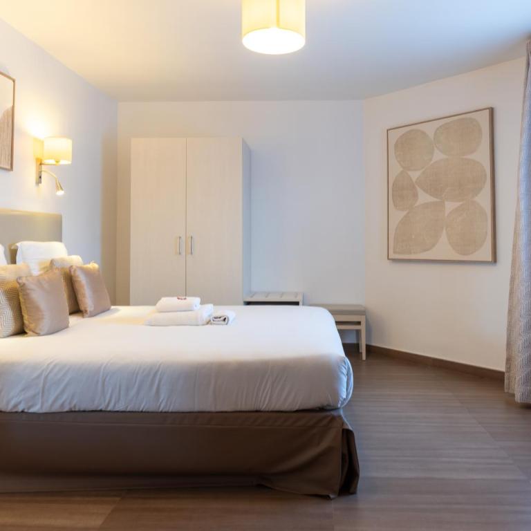 Logis Hôtel CasaBella - Deluxe Doppelzimmer - 3