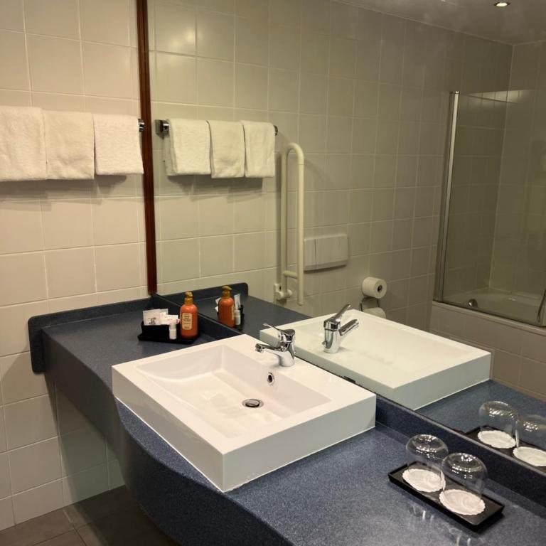Skycity Hotel Atrigon - Standard Dreibettzimmer - 5
