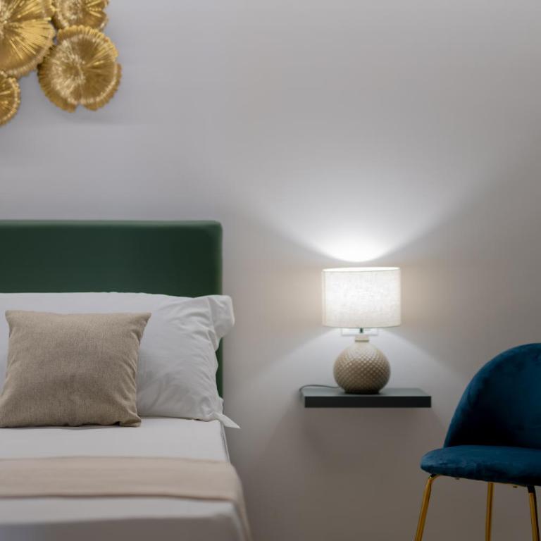 Luxury B&B Maison Madre in the historic center of Avola - Camera Familiare con Bagno Privato - 3