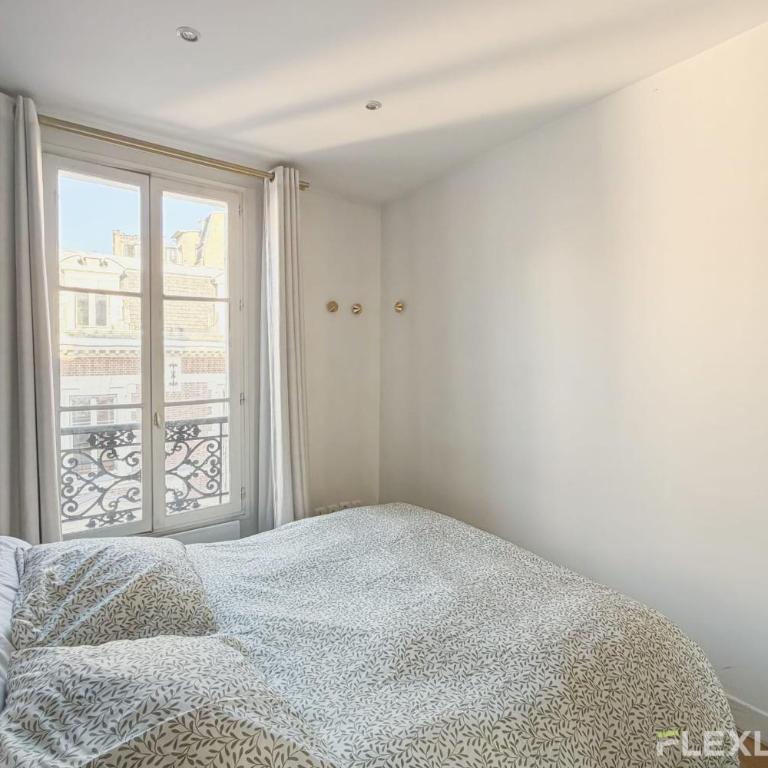 Unique T2 proche de l'arc de triomphe - Appartement - 11