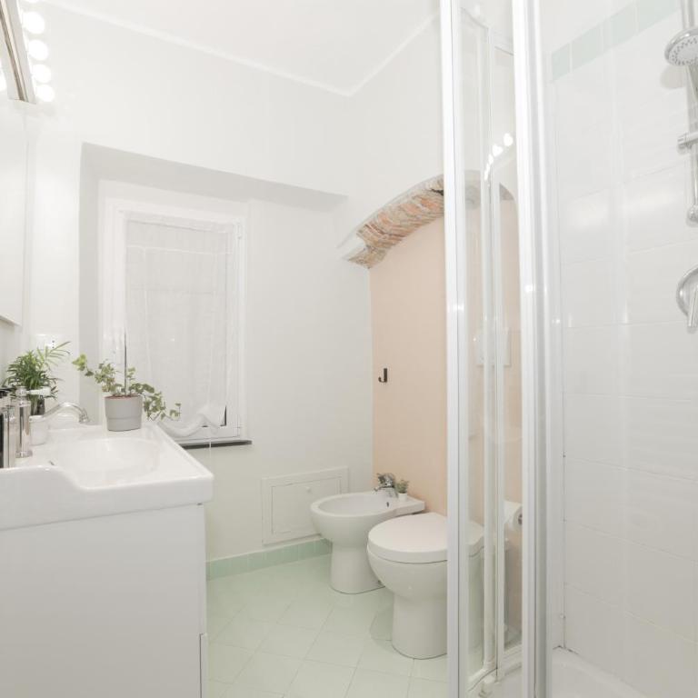 Brignole - metropolitana- AC - bilocale 3 posti letto - 1000 Mbps - TAO'S HOUSE 2 - Appartamento con 1 Camera da Letto - 4