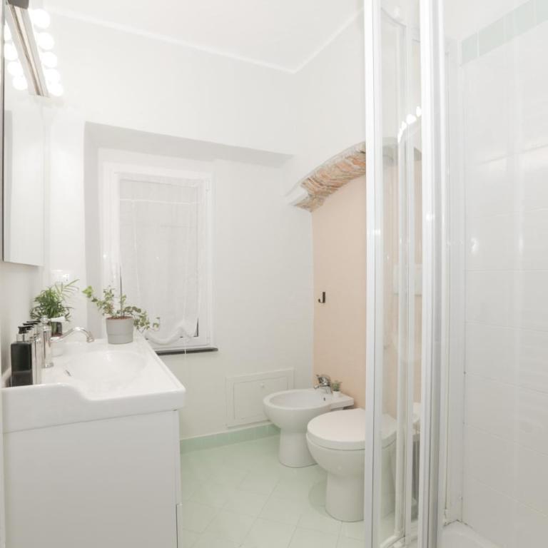 Brignole - metropolitana- AC - bilocale 3 posti letto - 1000 Mbps - TAO'S HOUSE 2 - Appartamento con 1 Camera da Letto - 14