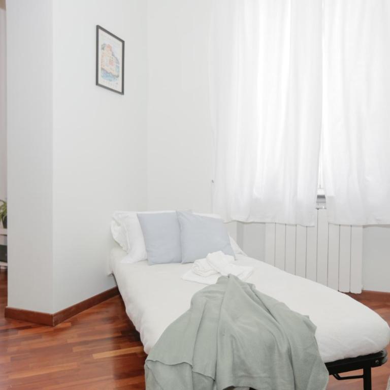 Brignole - metropolitana- AC - bilocale 3 posti letto - 1000 Mbps - TAO'S HOUSE 2 - Appartamento con 1 Camera da Letto - 20