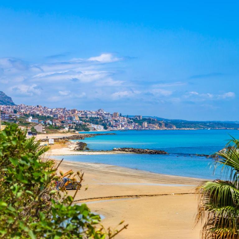 Fauci Holiday Home by Biddizzi Rari - Accesso diretto alla spiaggia, vista mare - Vacation Home - 14