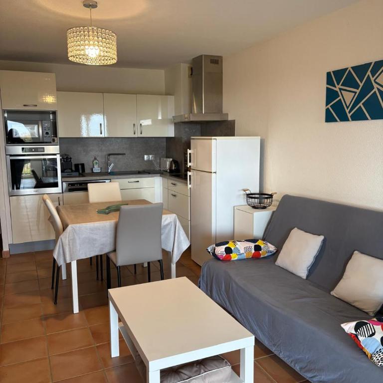 St Cyprien Bel appartement vue sur la mer - Apartment - 4